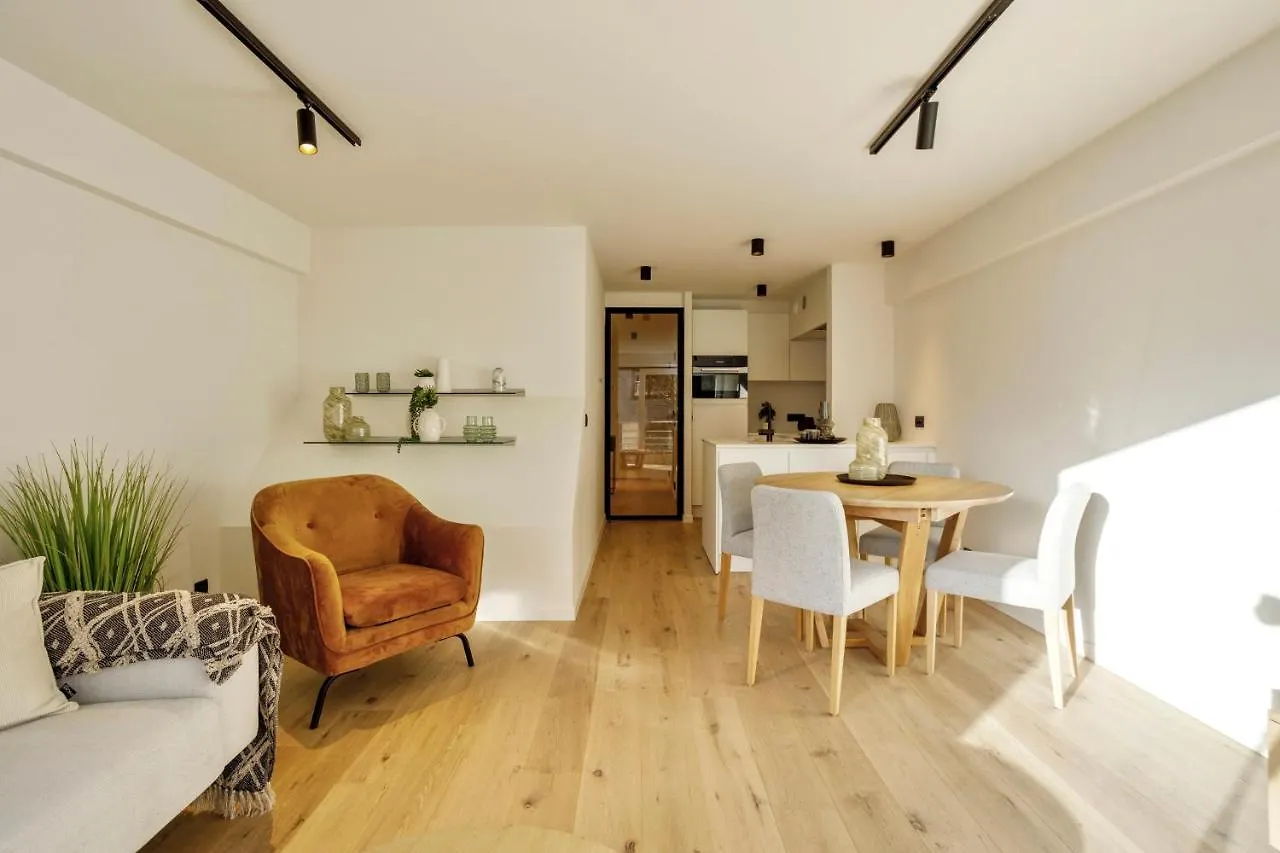 Trendy En Modern Appartement Ostendia